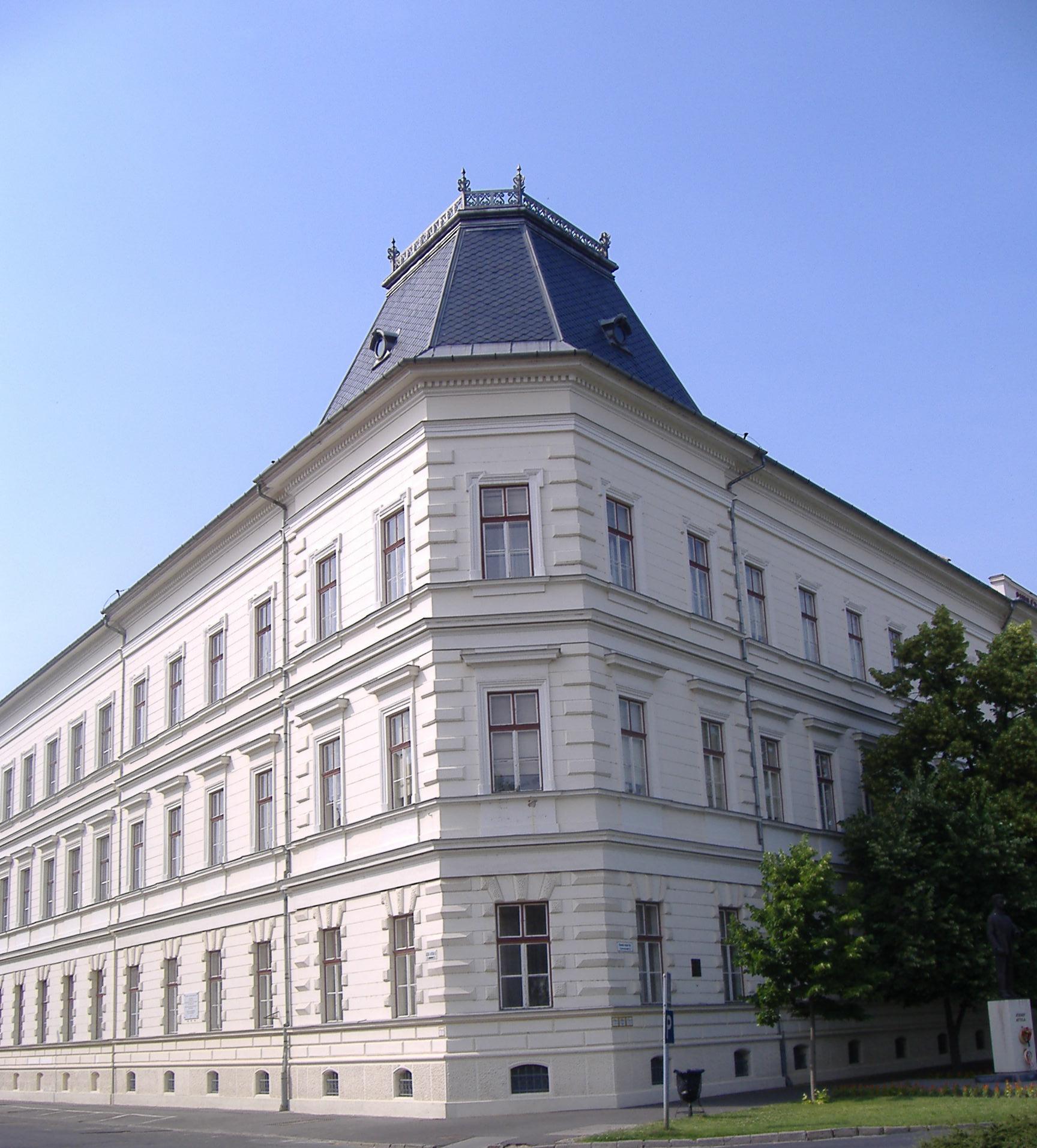 Makói József Attila Gimnázium